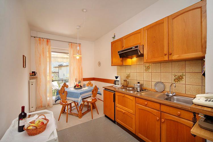 Kitchen - apartment Meran